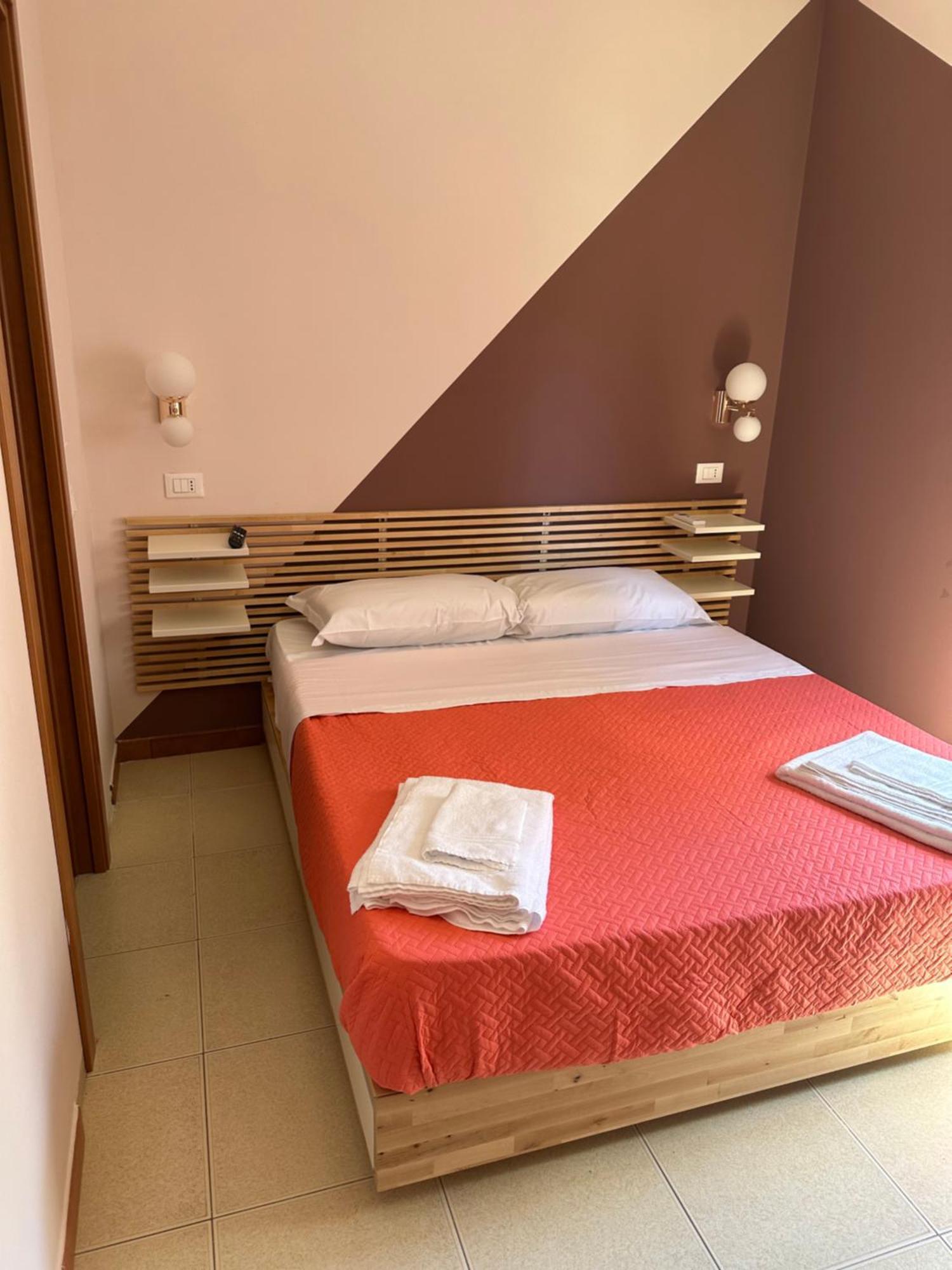 וילה סן ג'ובאני B&B Elegance מראה חיצוני תמונה